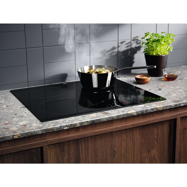 Индукционная плита Electrolux 300 serija „Hob2Hood®“ CIR60433