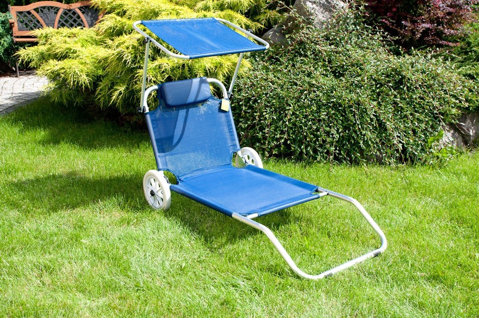 garden lounger with wheels