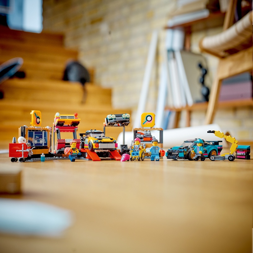 Konstruktor LEGO® City Kohandatud autogaraaž 60389, 507 tk