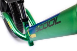 Балансирующий велосипед Scool pedeX Race Light, черный/зеленый, 10″