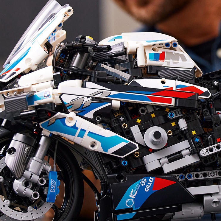Konstruktor LEGO® Technic BMW M 1000 RR 42130