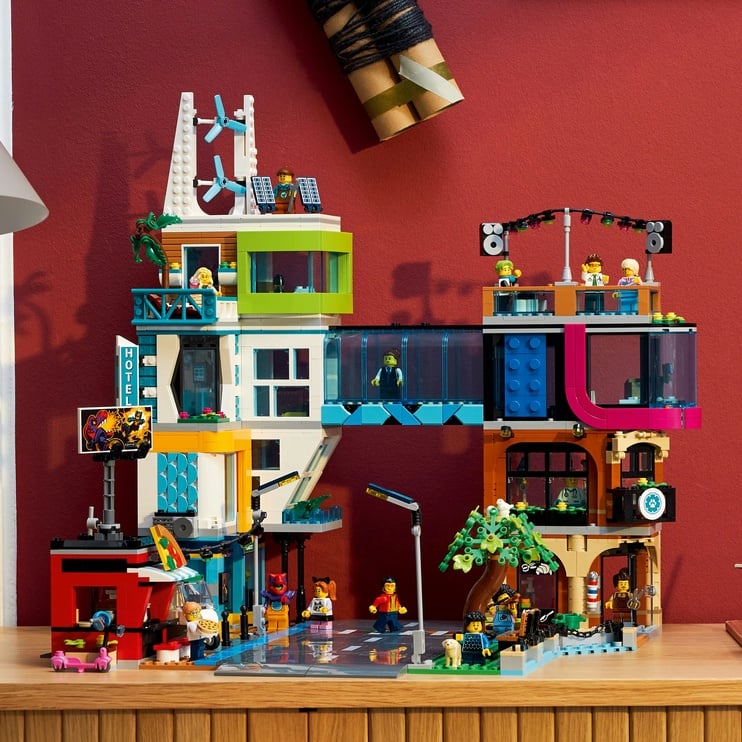Konstruktor LEGO® City Kesklinn 60380, 2010 tk