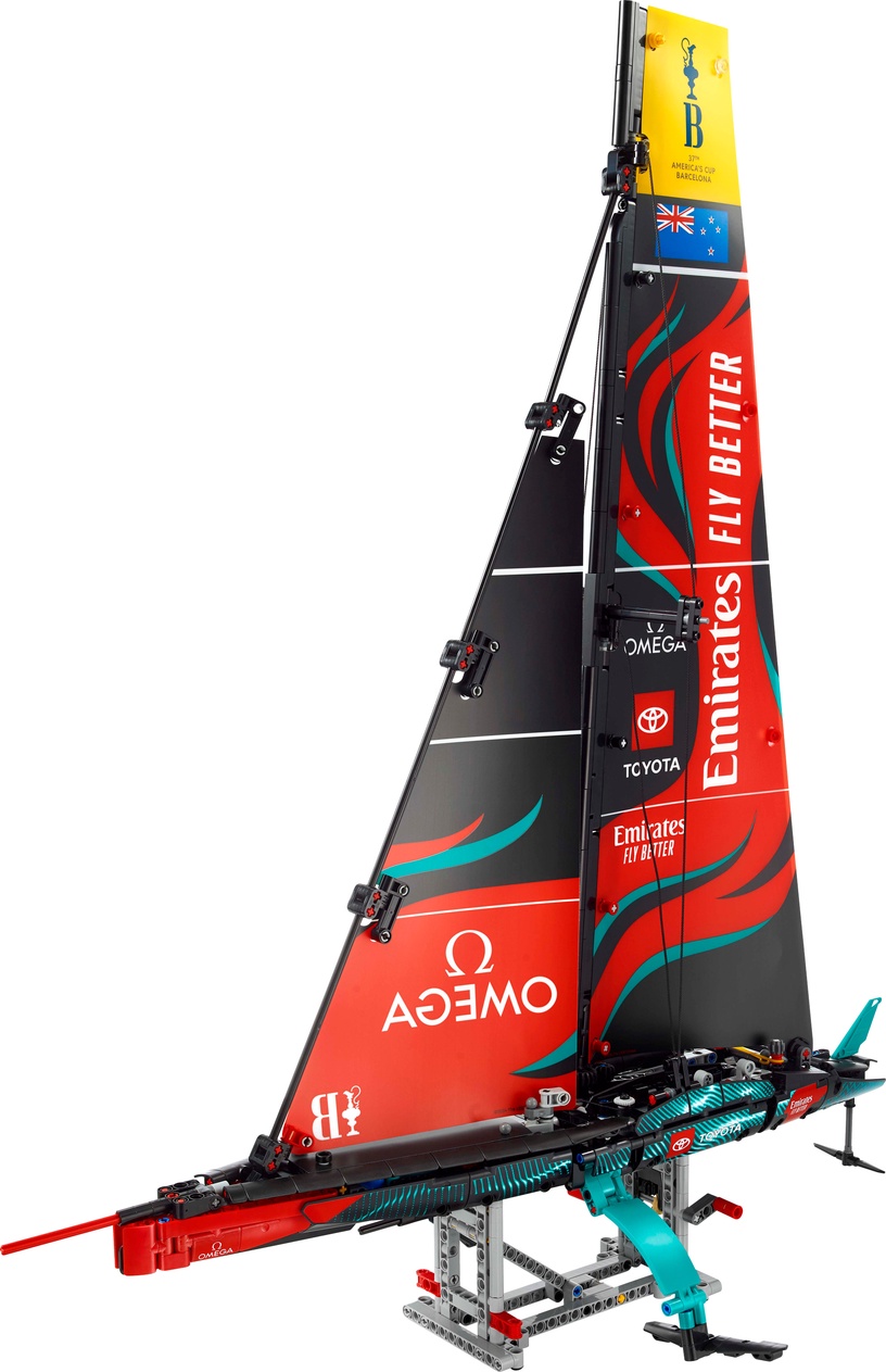 Konstruktor LEGO® Technic Emirates Team New Zealand AC75 jaht 42174