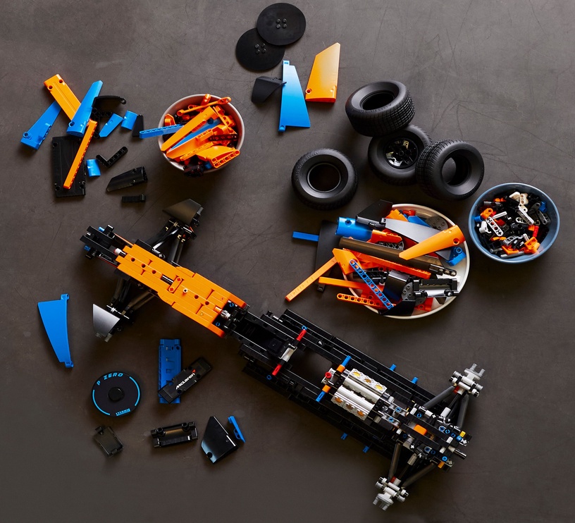 Konstruktor LEGO® Technic McLaren Formula 1™ võidusõiduauto 42141, 1432 tk