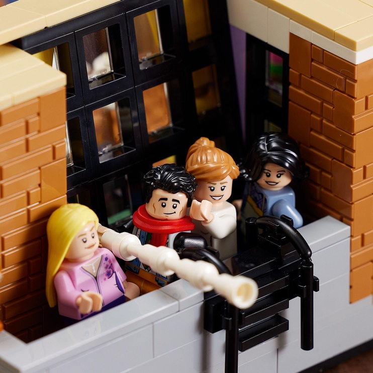 Konstruktors LEGO® Creator Icons “Friends” varoņu mājokļi 10292, 2048 gab.