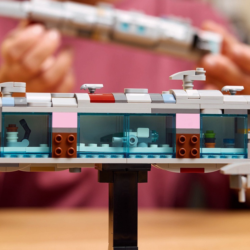 Konstruktor LEGO® Star Wars TM Home One Starcruiser 75405, 559 tk