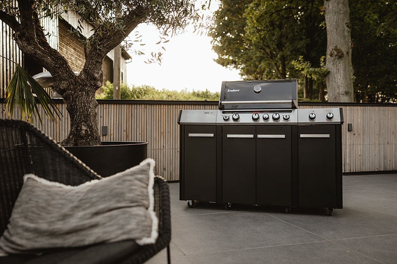 Gaasigrill Enders Uniq Pro 3 Ik Kitchen Cruster, 147 cm x 69.5 cm