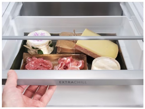 Külmik sügavkülmik all Electrolux LNT7ME36X3