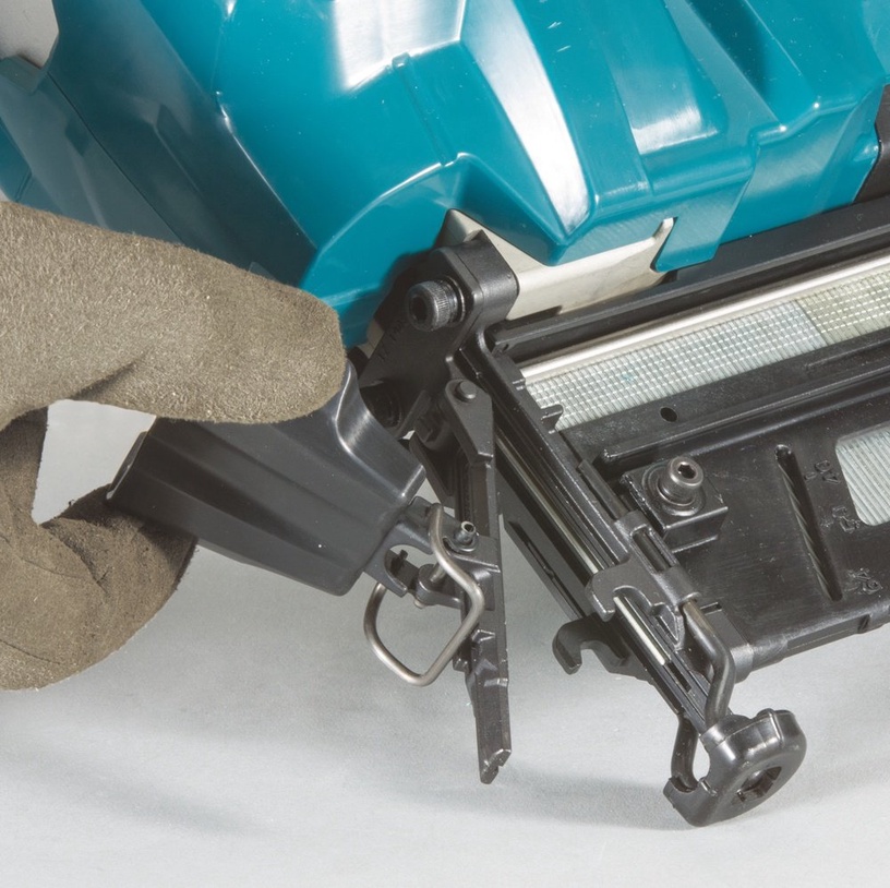 Naelapüstol Makita DBN600ZJ, 18 V, 3.4 kg