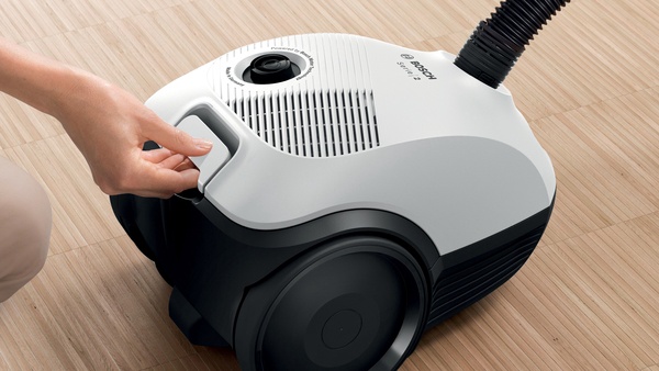 Putekļu sūcējs Bosch BGLS2LW1