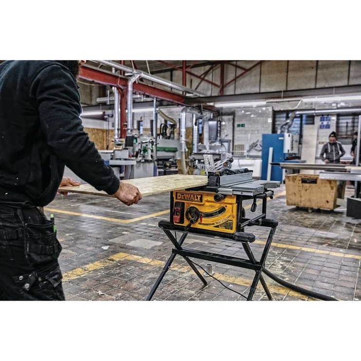 Станок для пиления Dewalt DWE7492-QS, 2000 Вт, 250 мм