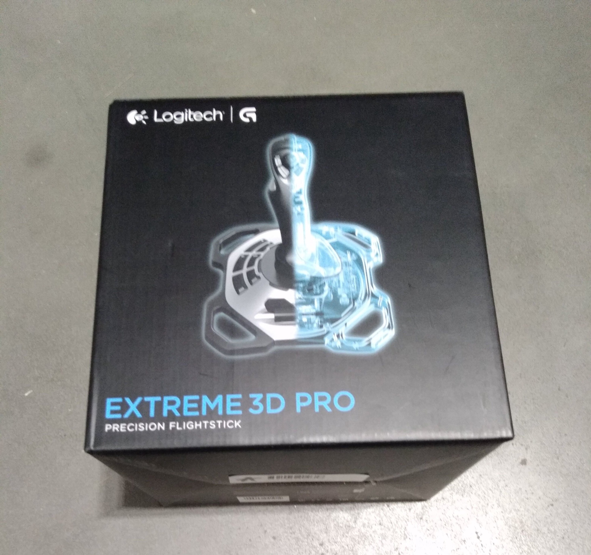 Джойстик Logitech Extreme 3D Pro (поврежденная упаковка) - Ksenukai.lv