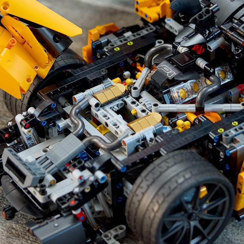 Конструктор LEGO® Technic McLaren P1 42172, 3893 шт.