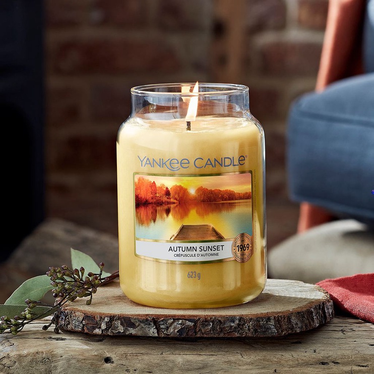 Svece aromātiskā Yankee Candle Autumn Sunset, 150 h, 0.623 g, 170 mm x 110 mm