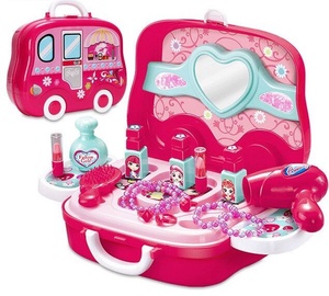 Kosmeetikakomplekt Suitcase