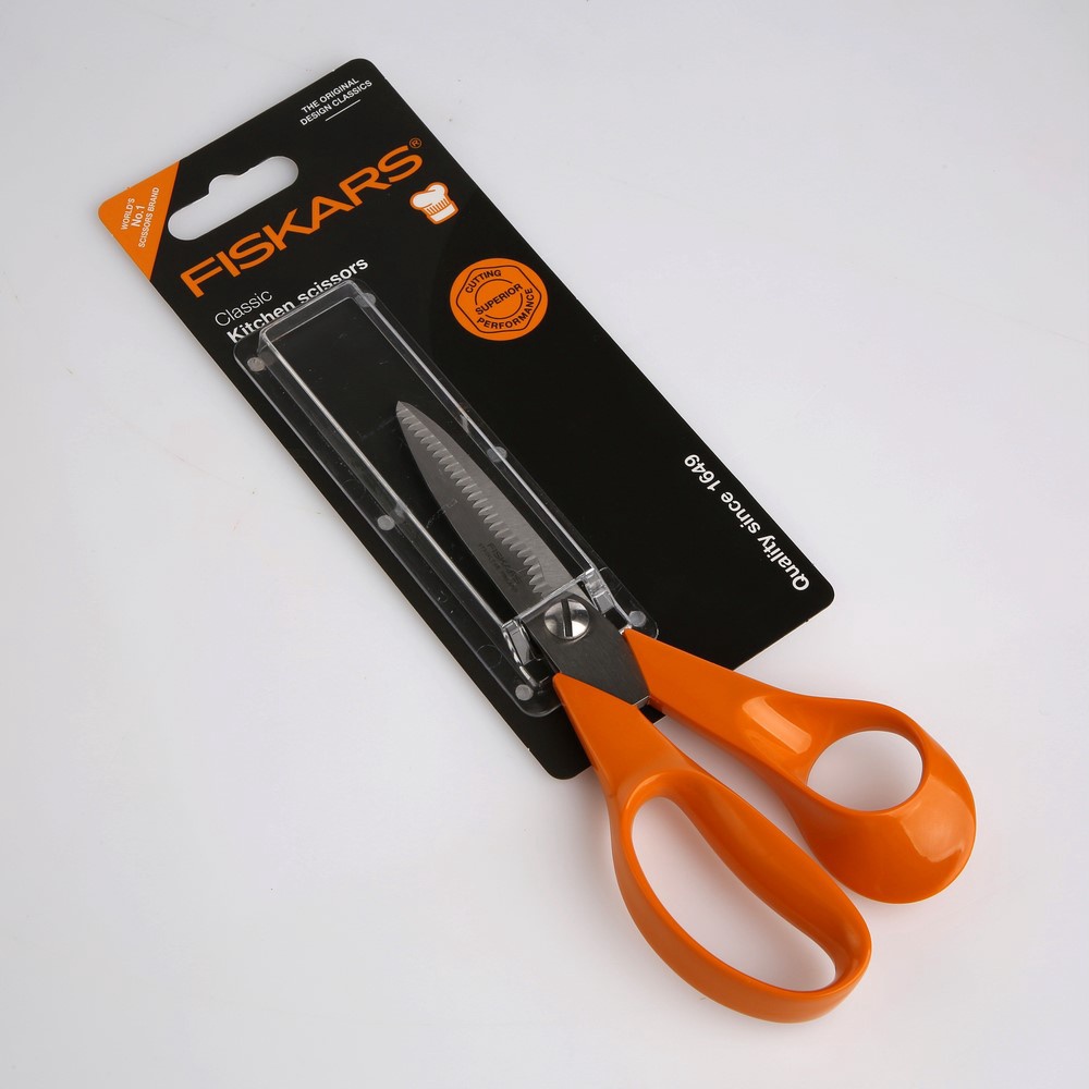 Fiskars Classic kitchen scissors