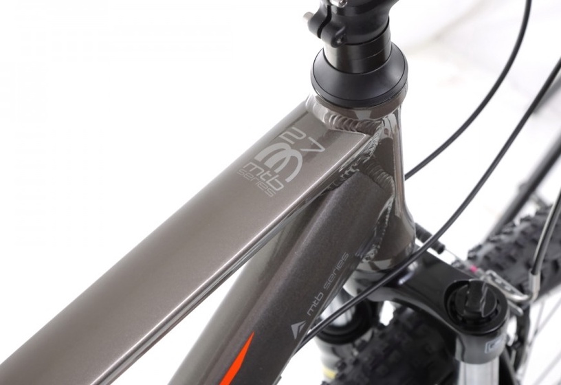 Velosipēds kalnu Romet Rambler R7.0, 27.5 ", 17" (41.91 cm) rāmis, sudraba/oranža/grafīta