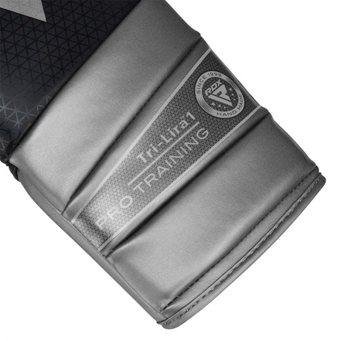 Боксерские перчатки RDX Tri-Lira 1 BGM-PTTL1S, серебристый, 14 oz
