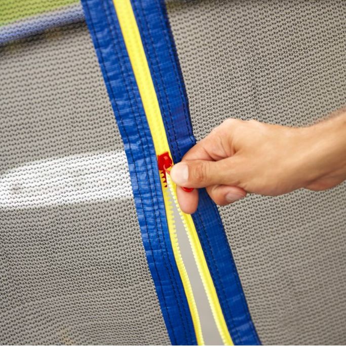 Батут Little Tikes Kids Trampoline, 360 см, с защитной сеткой