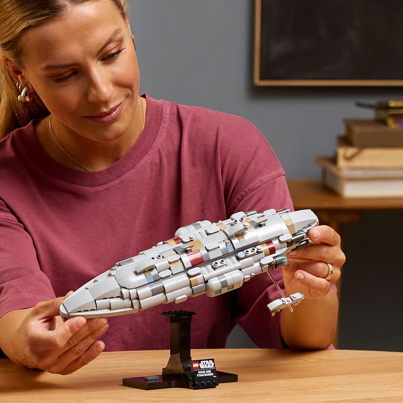 Konstruktor LEGO® Star Wars TM Home One Starcruiser 75405, 559 tk