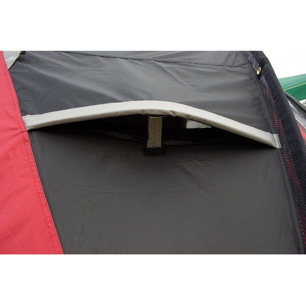 Četrvietīga telts Coleman BlackOut 4 Festival 2000032322, melna/sarkana