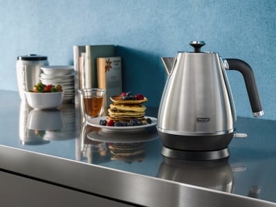 Elektriline veekeetja DeLonghi Distinta X KBI2001.M, 1.7 l, roostevaba teras