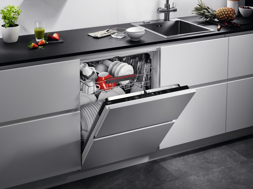 Bстраеваемая посудомоечная машина AEG FSS5261XZ, черный