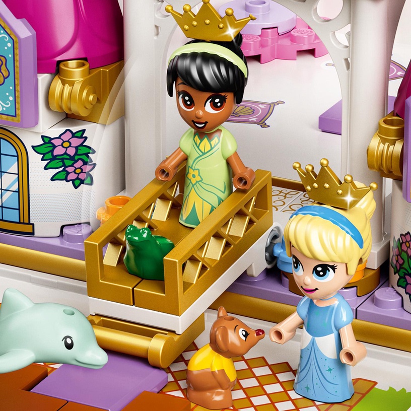 Konstruktor LEGO® | Disney Princess™ Arieli, Bella, Tuhkatriinu ja Tiana juturaamatu seiklused 43193, 130 tk