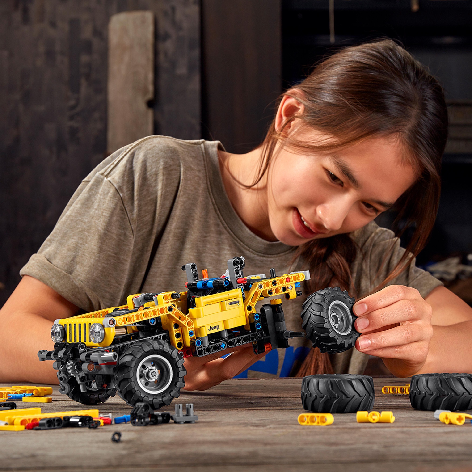 lego technic yellow jeep