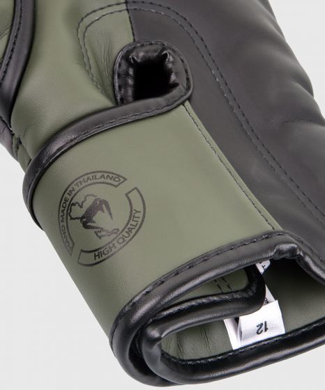 Боксерские перчатки Venum Elite, черный/хаки, 16 oz