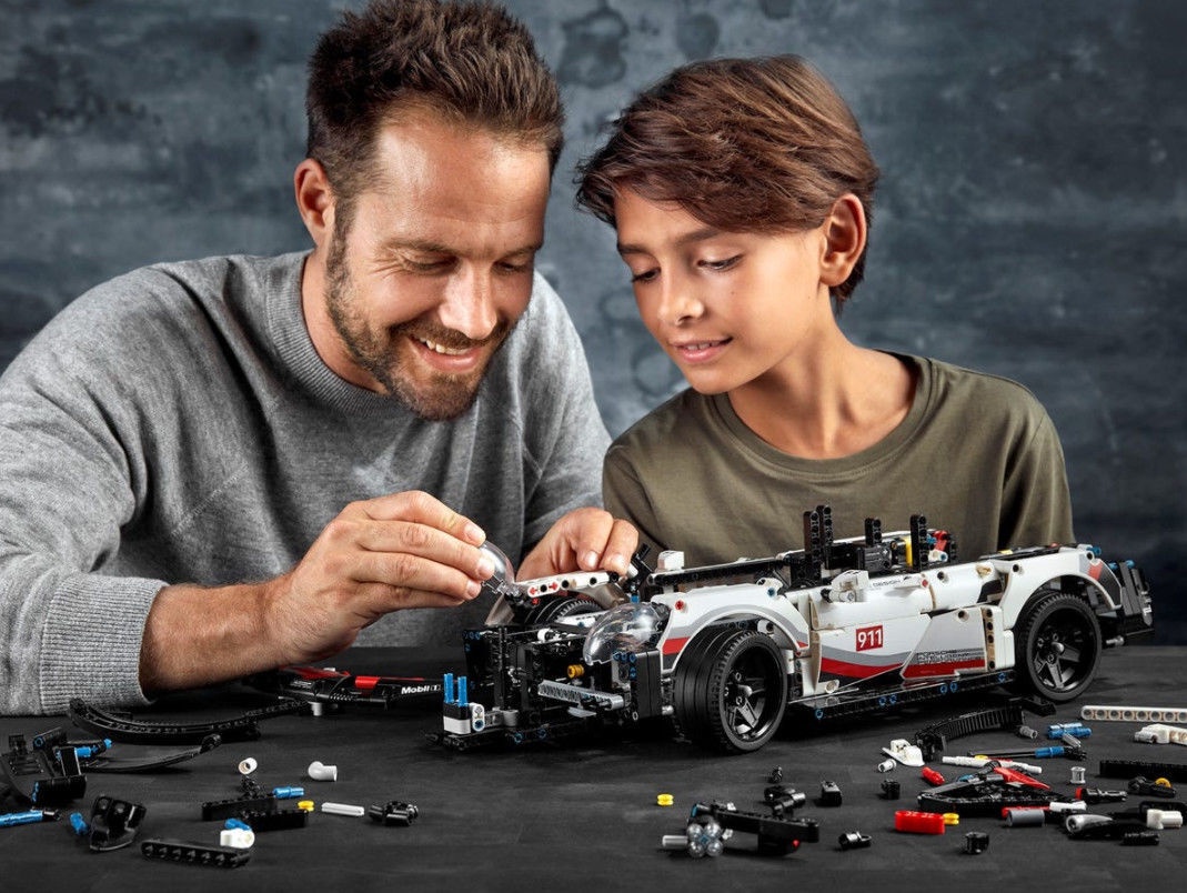 Lego technic 42096 preliminary gt race car online