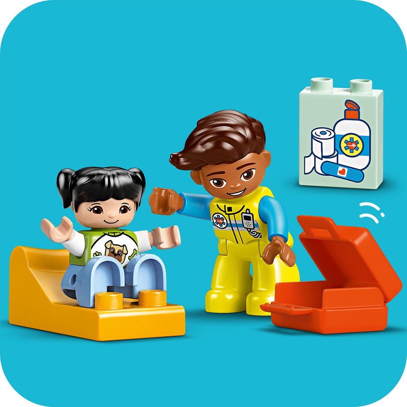 Конструктор LEGO® Duplo Ambulance & Driver 10447, 19 шт.
