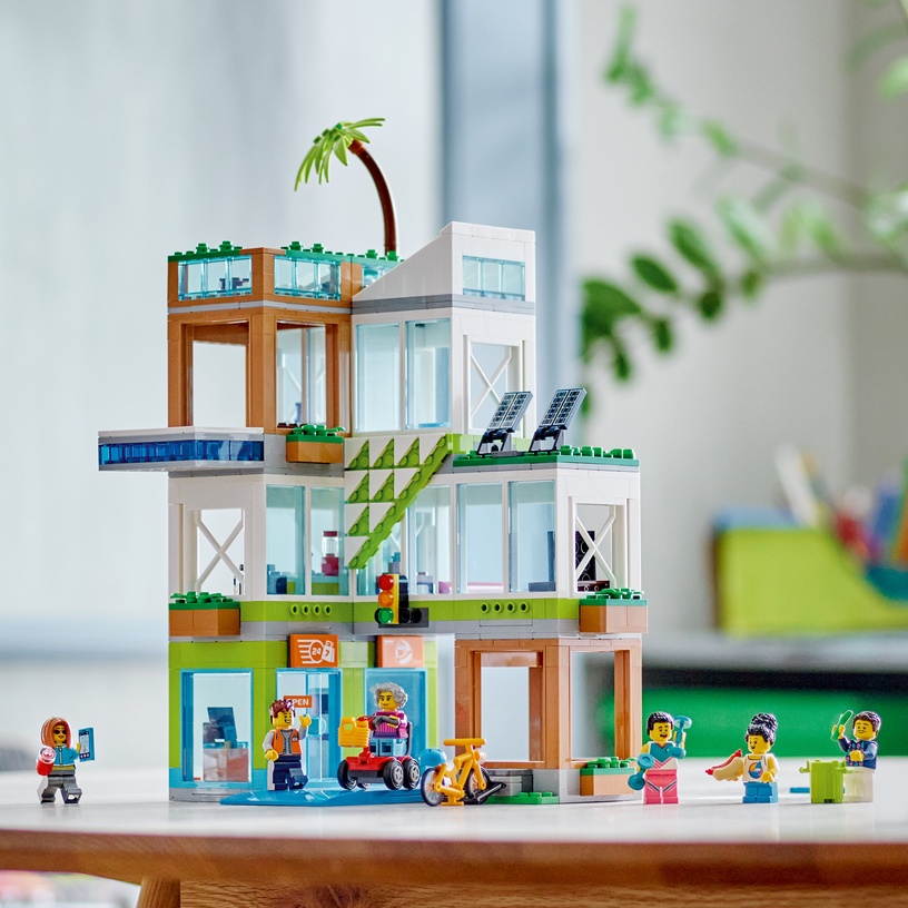 Konstruktor LEGO® City Daugiabutis namas 60365, 688 tk