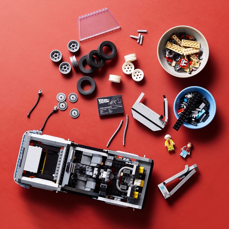 Konstruktor LEGO Icons „Tagasi tulevikku“ ajamasin 10300