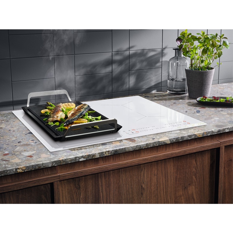 Индукционная плита Electrolux 600 serija „Bridge“ EIV63440BW