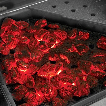 Gaasigrill Napoleon Rogue 425, 130 cm x 63.5 cm