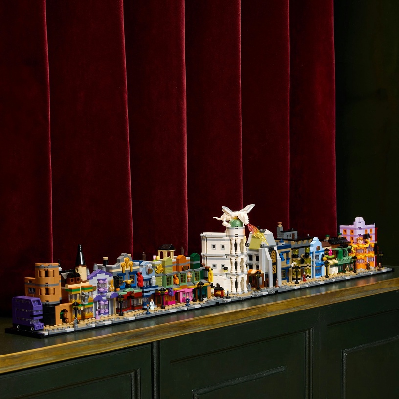 Konstruktor LEGO® Harry Potter Diagoni põiktänava võluripoed 76444, 2750 tk
