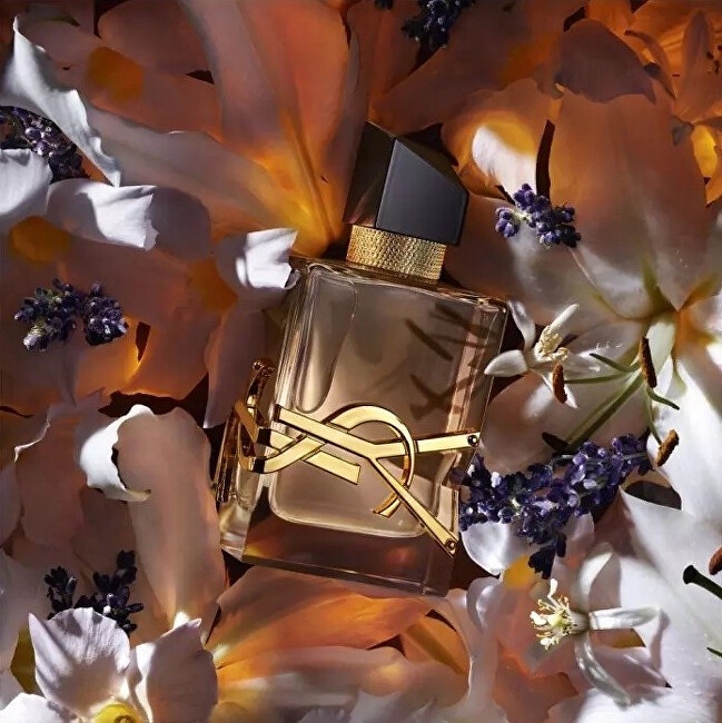 Parfimērijas ūdens Yves Saint Laurent Libre Flowers & Flames, 30 ml