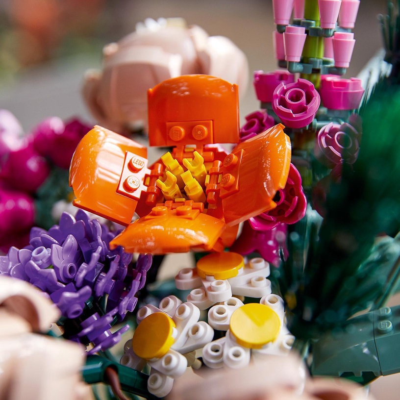 Конструктор LEGO ICONS Букет цветов 10280, 756 шт.