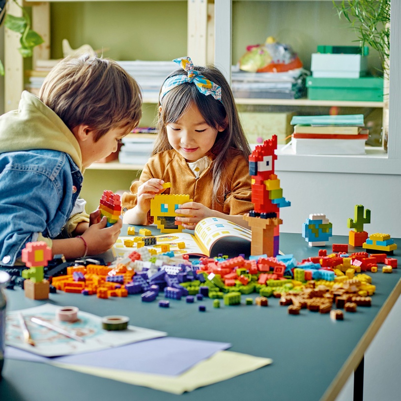 Конструктор LEGO Classic Много кубиков 11030