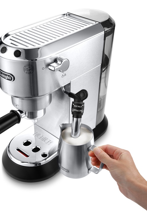 Pusiau automatinis kavos aparatas DeLonghi EC685M