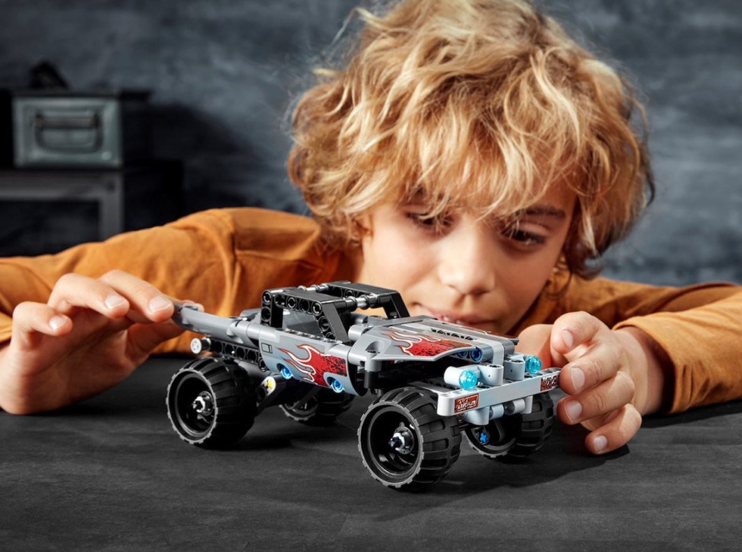 Lego technic 42090 online