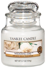 Ароматическая свеча Yankee Candle Classic Small Jar Wedding Day Cupcake, 104 г