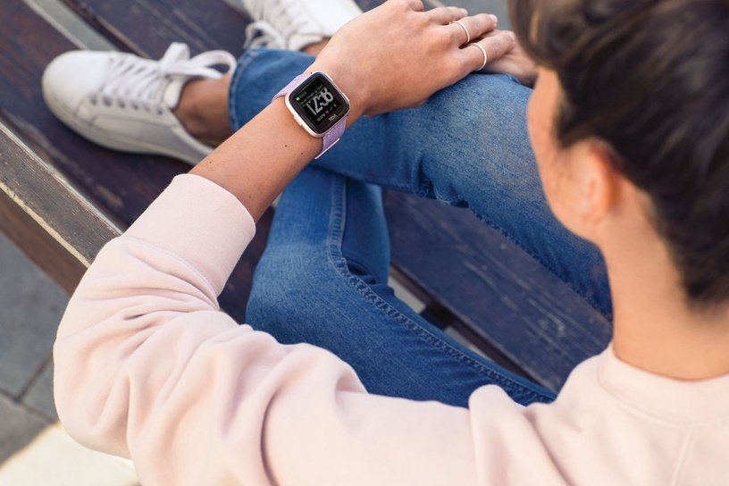 Nutikell Fitbit Fitbit Versa, roosa