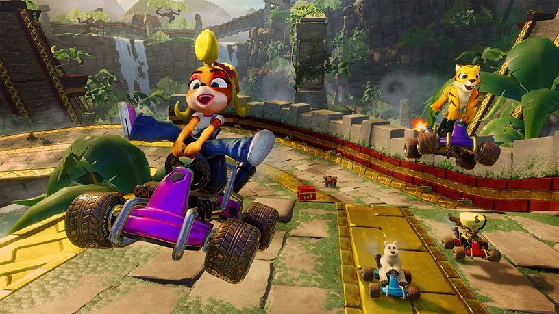 PlayStation 4 (PS4) mäng Sony Crash team racing Nitro-fueled