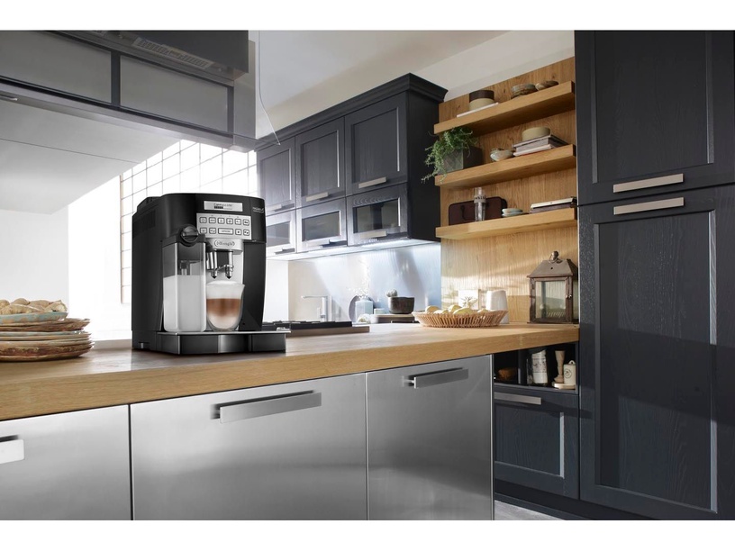 Автоматическая кофемашина DeLonghi ECAM22.360B