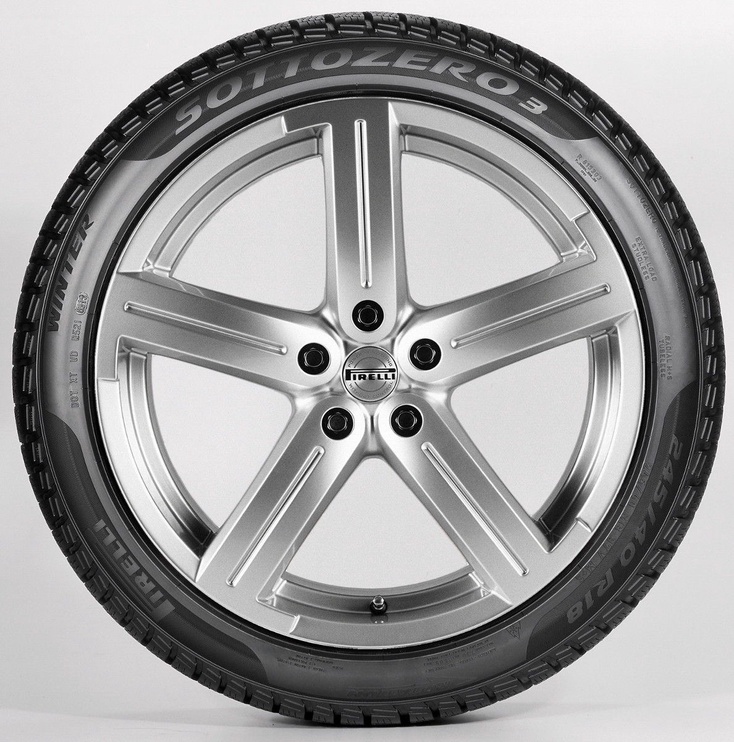 Ziemas riepa Pirelli Winter Sottozero 3 235/40/R19, 96-V-240 km/h, XL, C, B, 72 dB