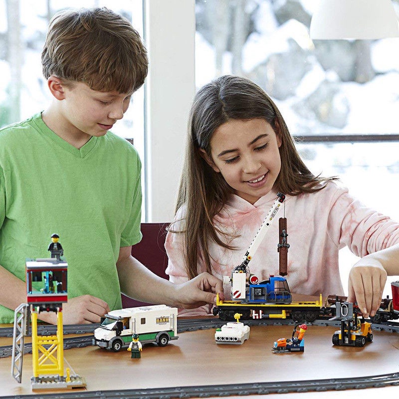 Konstruktor LEGO City Kaubarong 60198, 1226 tk