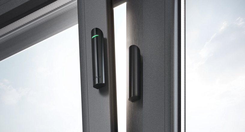Durvju un logu atvēršanas-aizvēršanas sensors Ajax DoorProtect Plus Detector Black