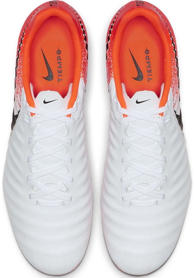 nike tiempo legend 42